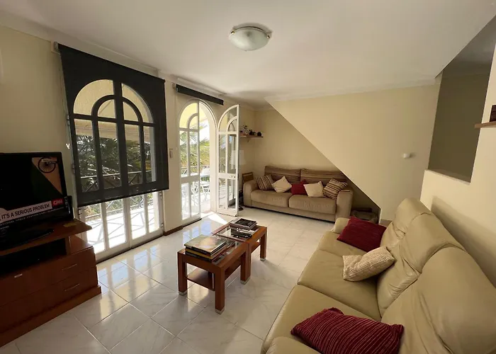Apartment In Garden *